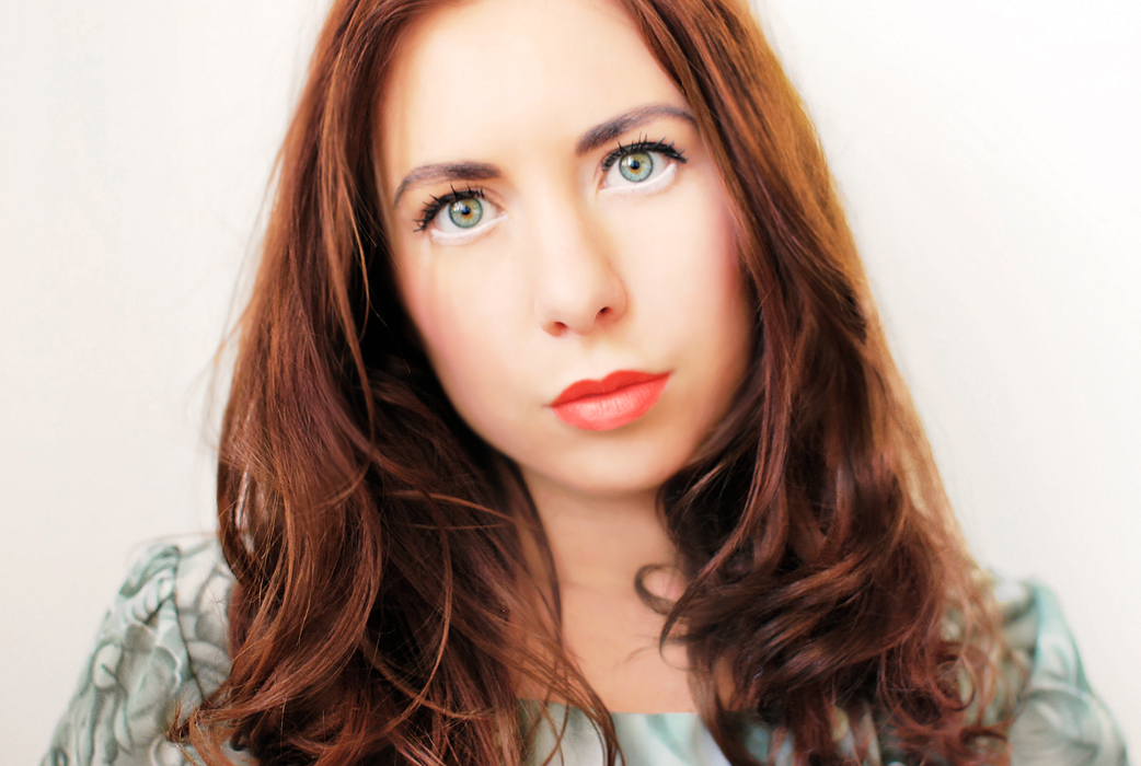 Gabriella Lahti, Kolumn